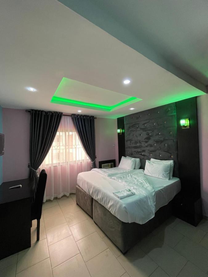 Alluring View Hotel - Allen Avenue Lagos Exteriör bild