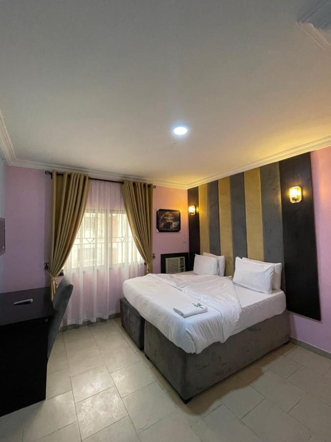 Alluring View Hotel - Allen Avenue Lagos Exteriör bild